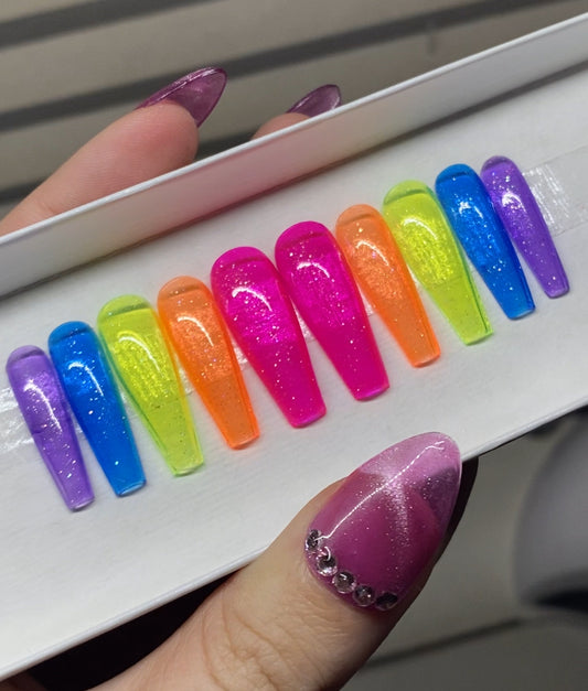 Holographic Rainbow Jellies